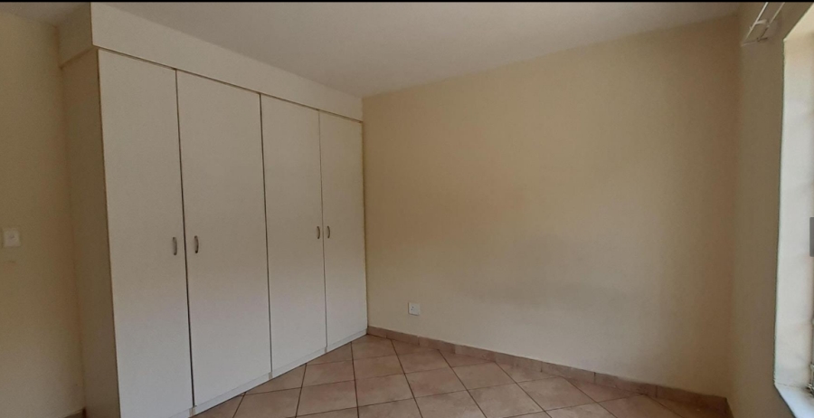 2 Bedroom Property for Sale in Kosmosdal Gauteng