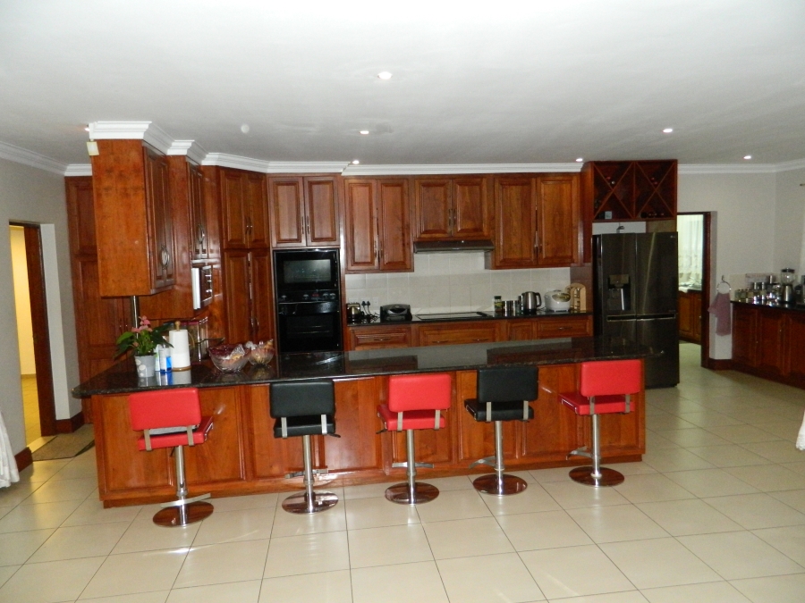 4 Bedroom Property for Sale in Faerie Glen Gauteng