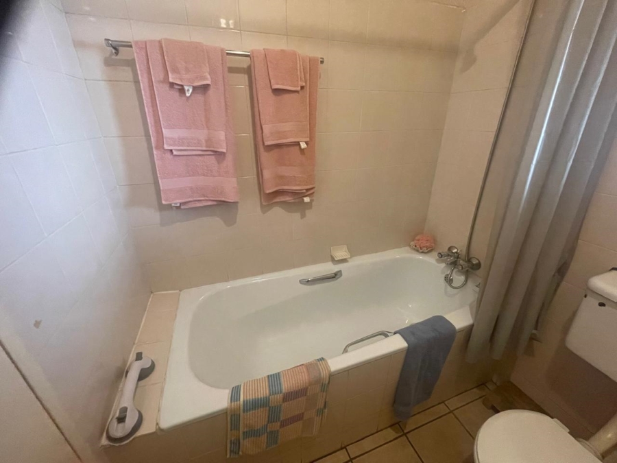 4 Bedroom Property for Sale in Edleen Gauteng