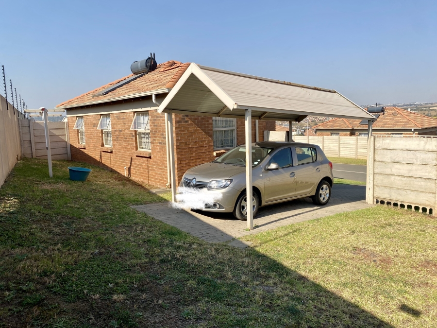 3 Bedroom Property for Sale in Thatch Hill Estate Gauteng