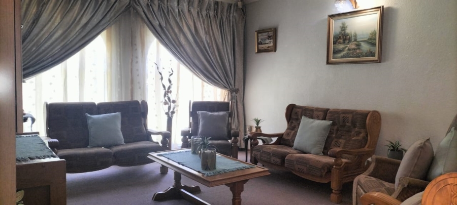 3 Bedroom Property for Sale in Helikonpark Gauteng