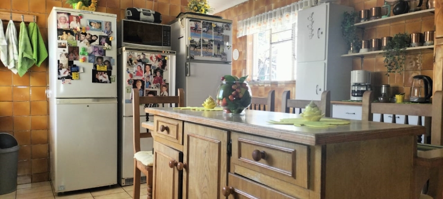 3 Bedroom Property for Sale in Helikonpark Gauteng