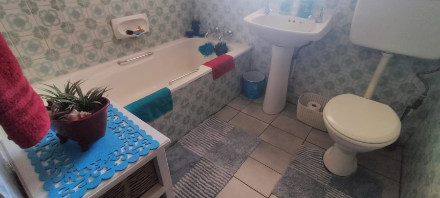 3 Bedroom Property for Sale in Helikonpark Gauteng
