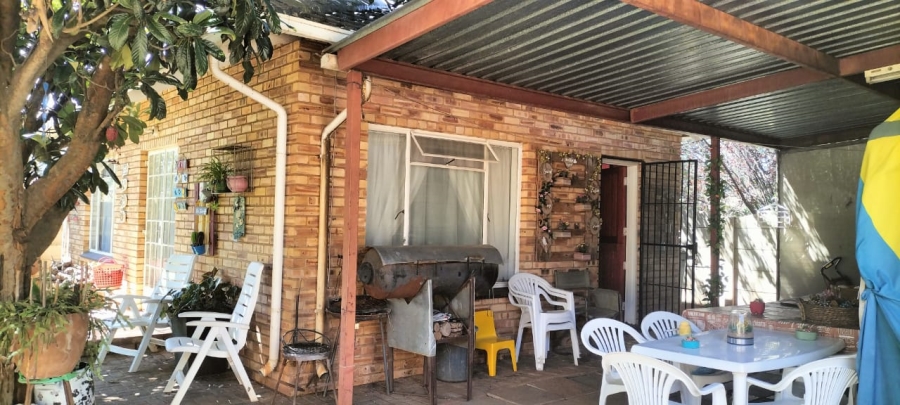 3 Bedroom Property for Sale in Helikonpark Gauteng