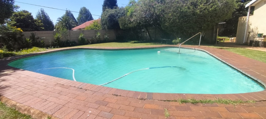3 Bedroom Property for Sale in Helikonpark Gauteng