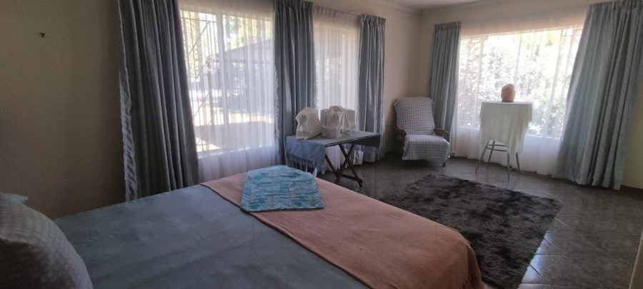 3 Bedroom Property for Sale in Helikonpark Gauteng