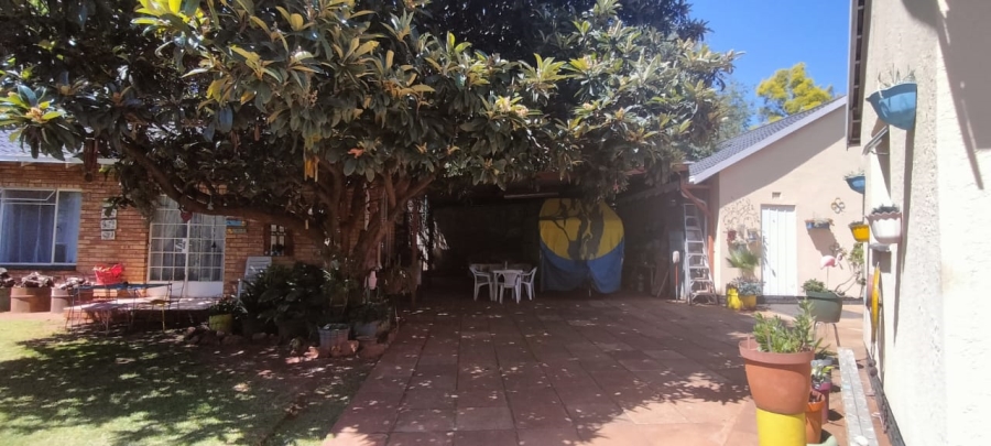 3 Bedroom Property for Sale in Helikonpark Gauteng