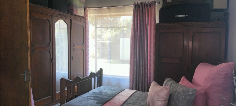 3 Bedroom Property for Sale in Helikonpark Gauteng