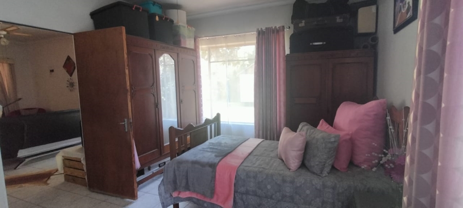3 Bedroom Property for Sale in Helikonpark Gauteng