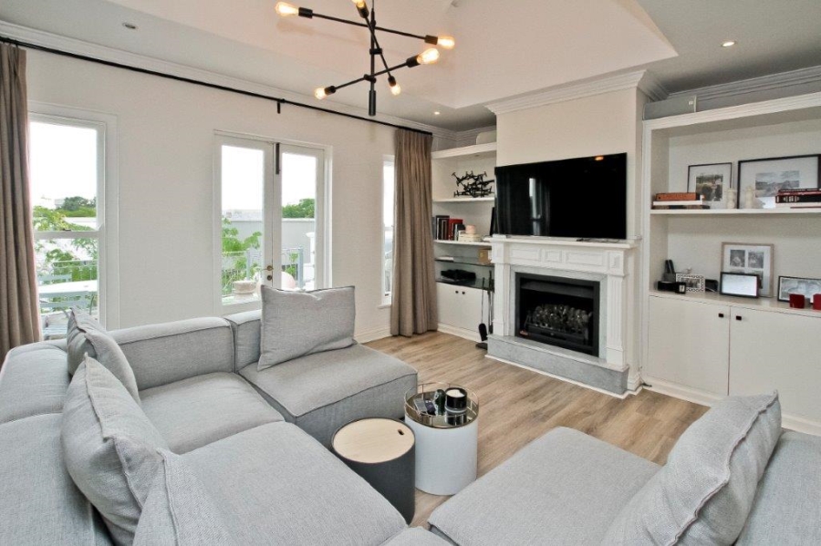 2 Bedroom Property for Sale in Illovo Gauteng