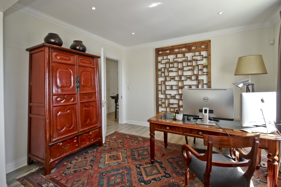 2 Bedroom Property for Sale in Illovo Gauteng