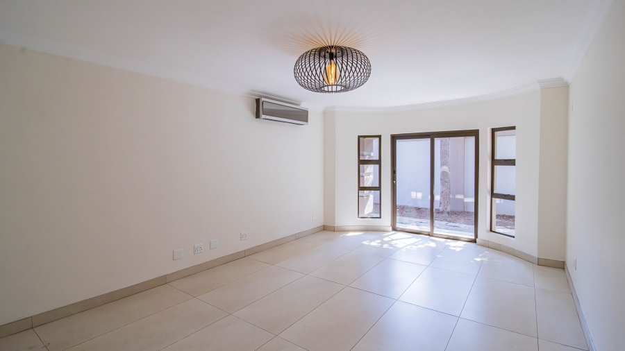 5 Bedroom Property for Sale in Aspen Hills Gauteng