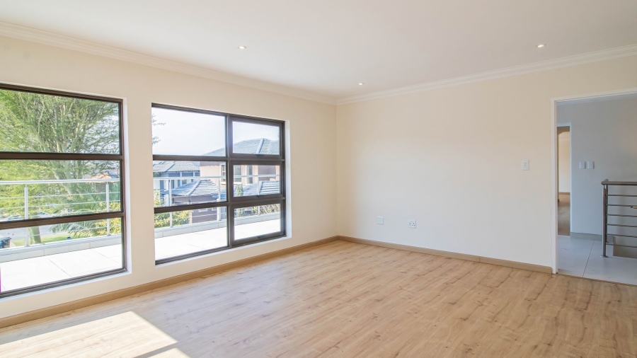 5 Bedroom Property for Sale in Aspen Hills Gauteng