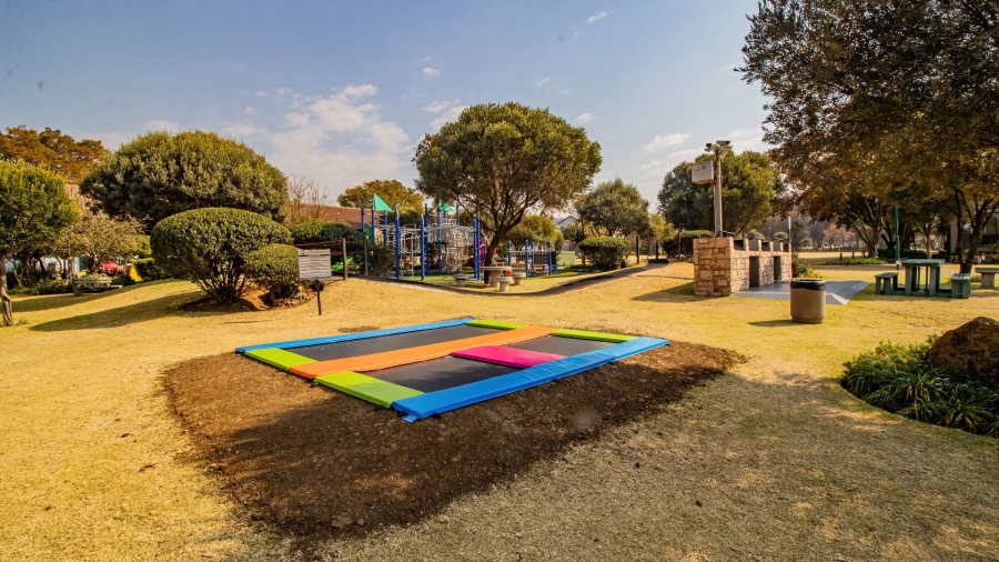 5 Bedroom Property for Sale in Aspen Hills Gauteng