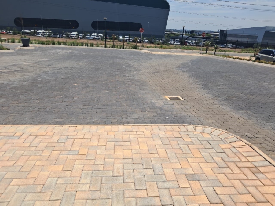 To Let Commercial Property for Rent in Eco Park Gauteng