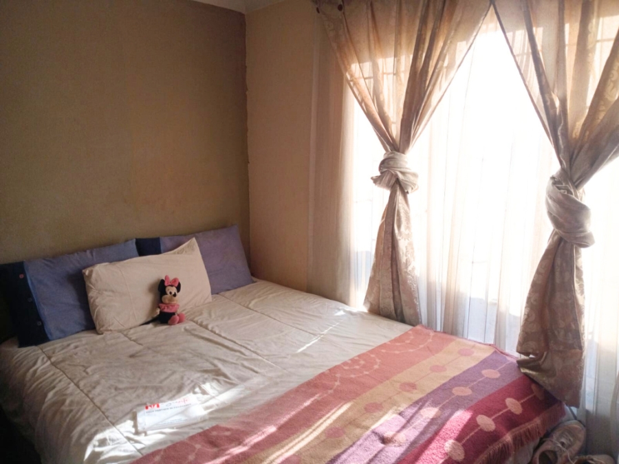 2 Bedroom Property for Sale in Lakeside Gauteng