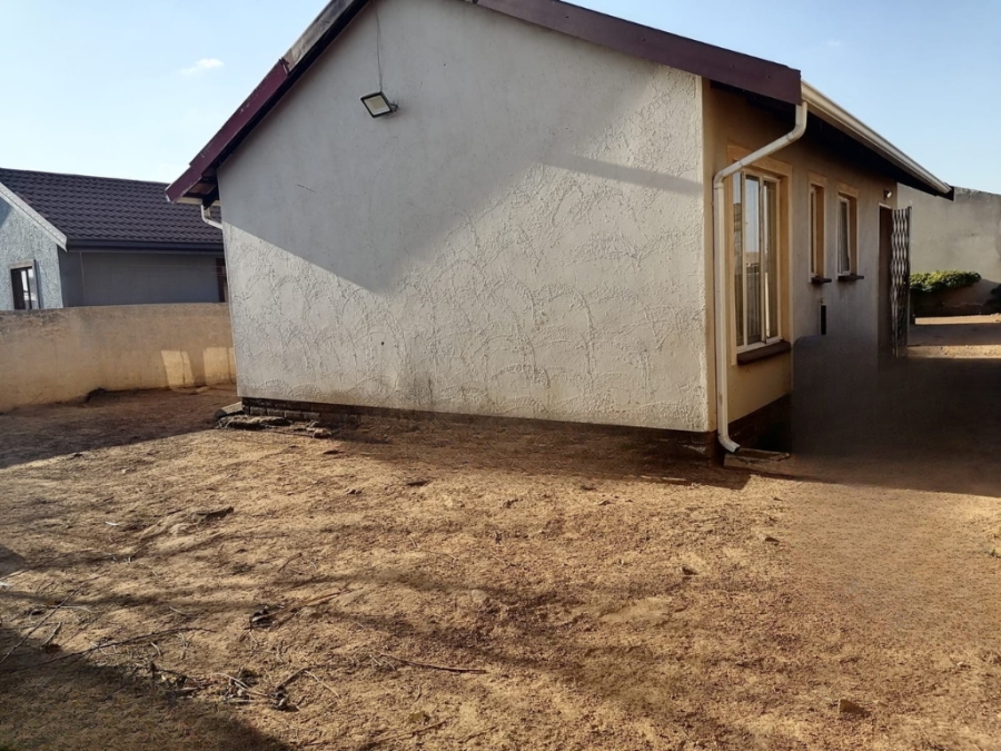 2 Bedroom Property for Sale in Lakeside Gauteng