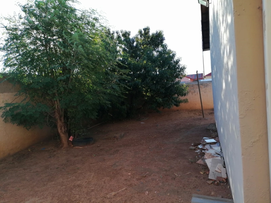 2 Bedroom Property for Sale in Lakeside Gauteng