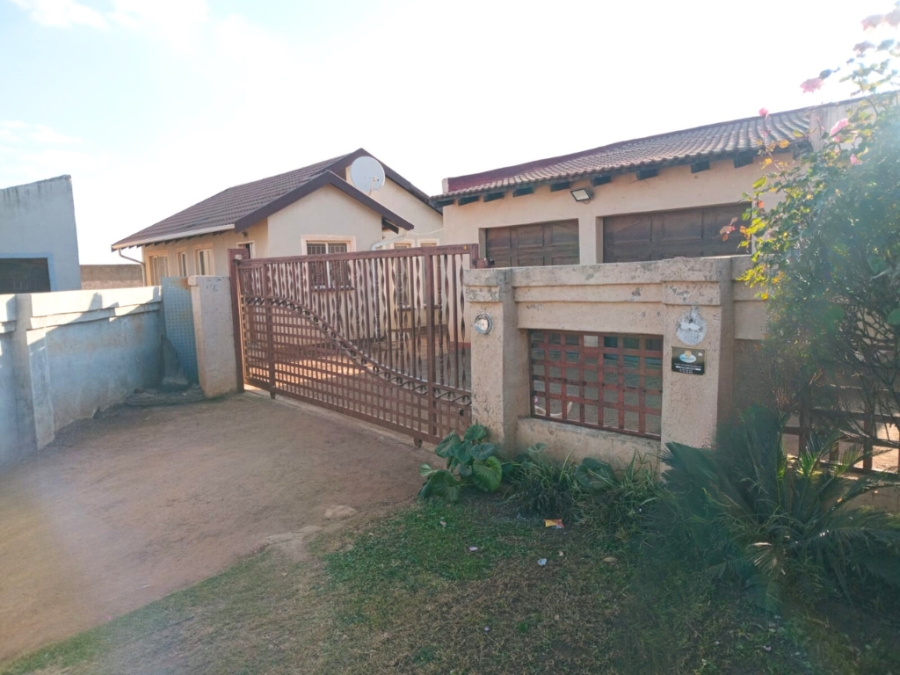 2 Bedroom Property for Sale in Lakeside Gauteng