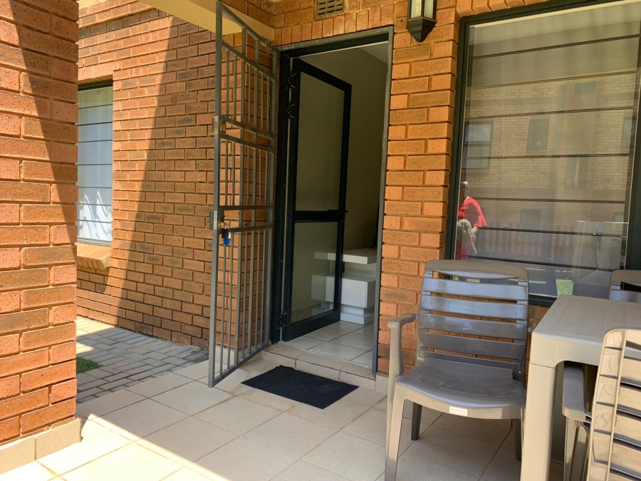 To Let 2 Bedroom Property for Rent in Olympus AH Gauteng