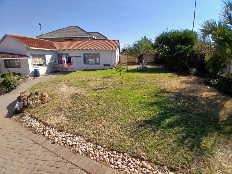3 Bedroom Property for Sale in Rothdene Gauteng