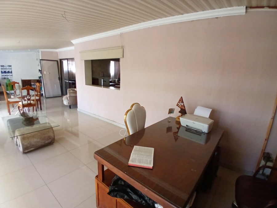 3 Bedroom Property for Sale in Rothdene Gauteng