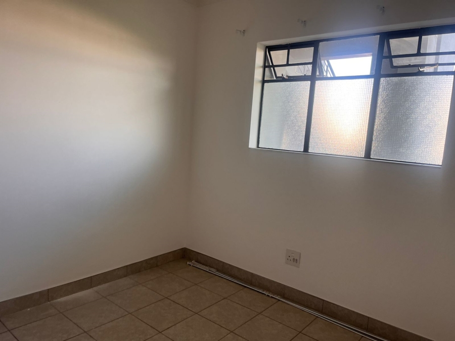 To Let 4 Bedroom Property for Rent in Summerset Gauteng