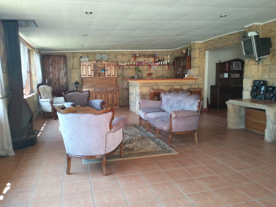 4 Bedroom Property for Sale in Helikonpark Gauteng