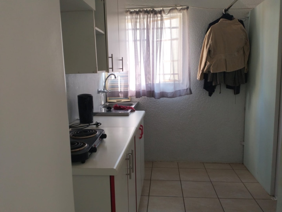 4 Bedroom Property for Sale in Helikonpark Gauteng