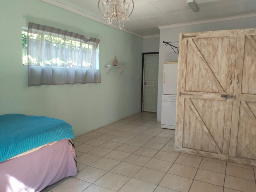 4 Bedroom Property for Sale in Helikonpark Gauteng