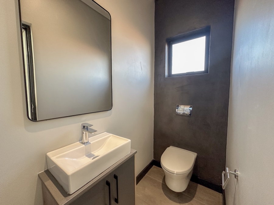 3 Bedroom Property for Sale in Midstream Estate Gauteng