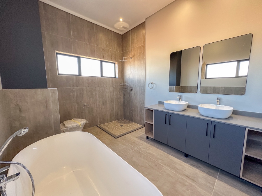 3 Bedroom Property for Sale in Midstream Estate Gauteng