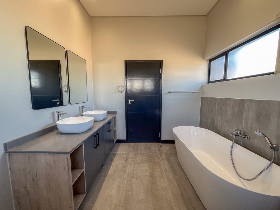 3 Bedroom Property for Sale in Midstream Estate Gauteng