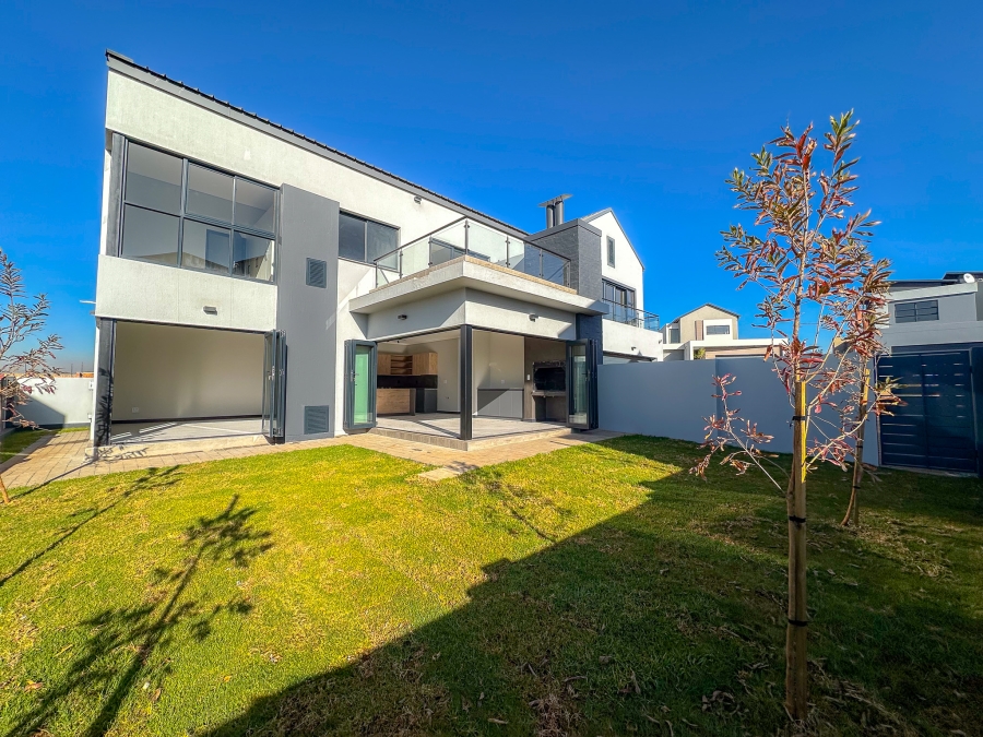 3 Bedroom Property for Sale in Midstream Estate Gauteng