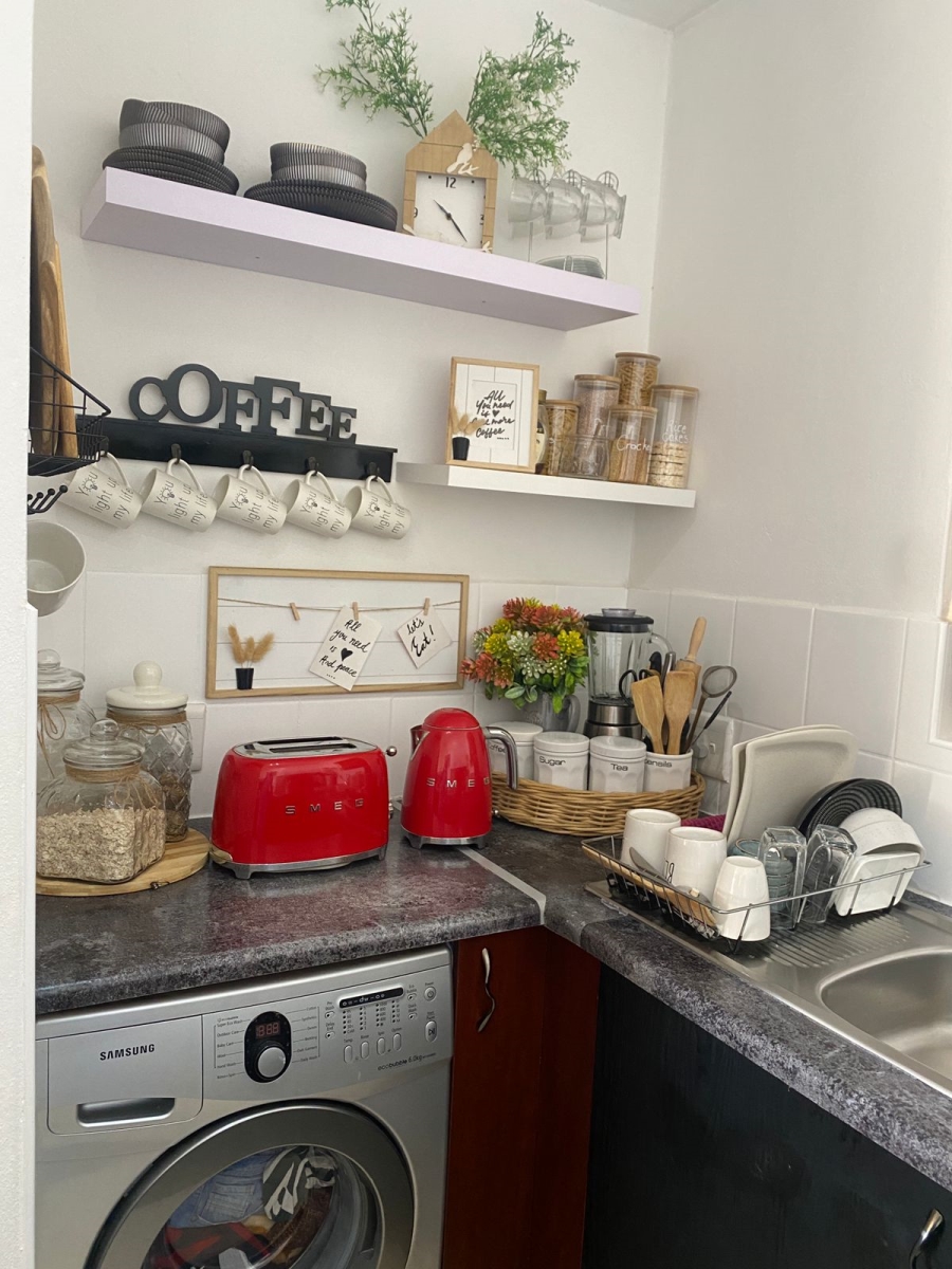 2 Bedroom Property for Sale in Honeydew Gauteng