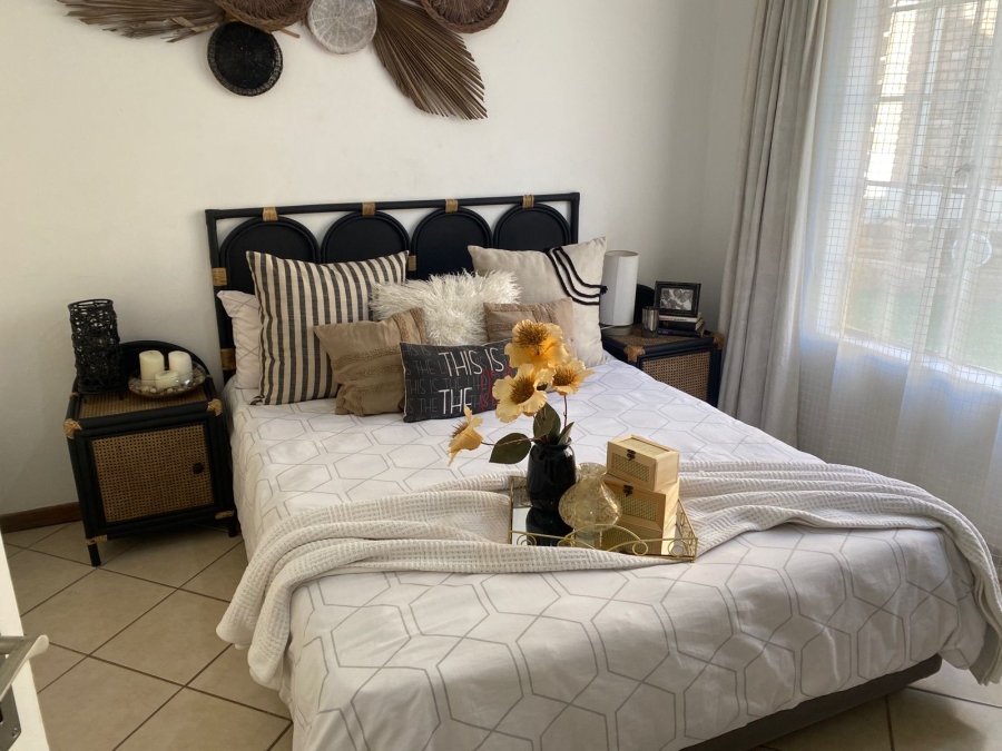 2 Bedroom Property for Sale in Honeydew Gauteng