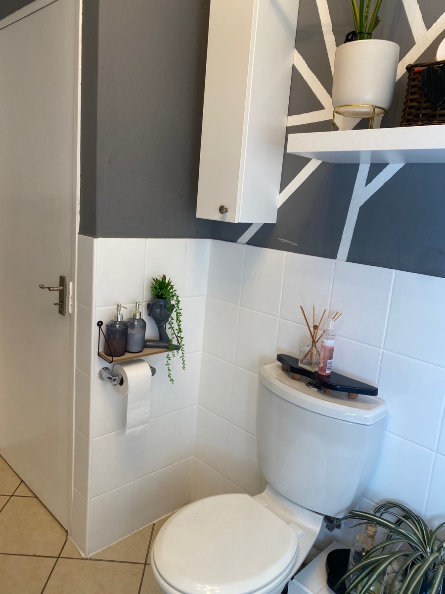 2 Bedroom Property for Sale in Honeydew Gauteng