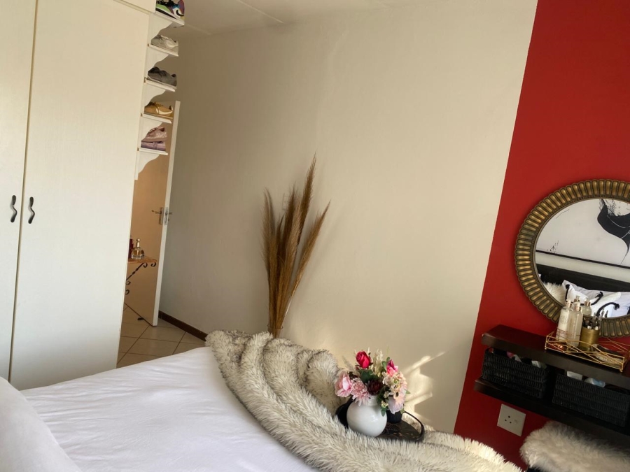 2 Bedroom Property for Sale in Honeydew Gauteng