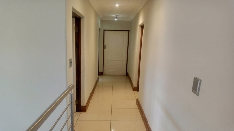 4 Bedroom Property for Sale in Sonneveld Gauteng