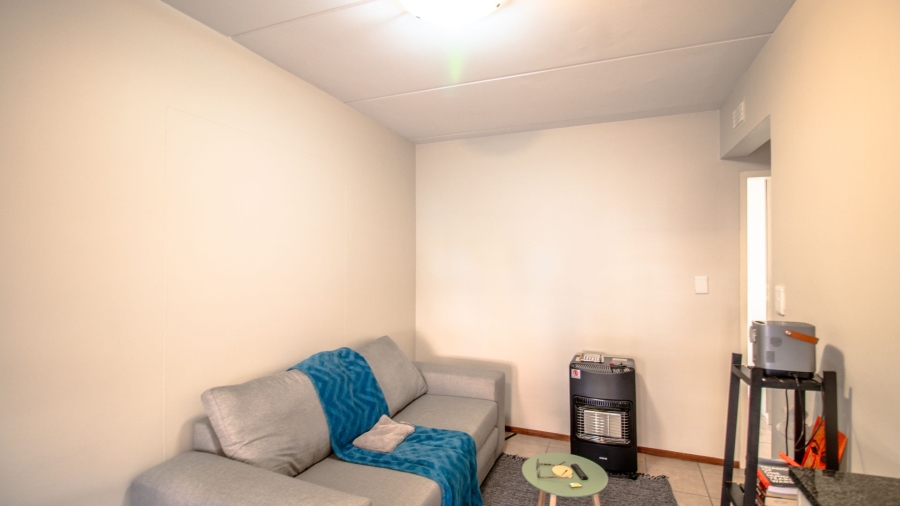 1 Bedroom Property for Sale in Erand Gardens Gauteng