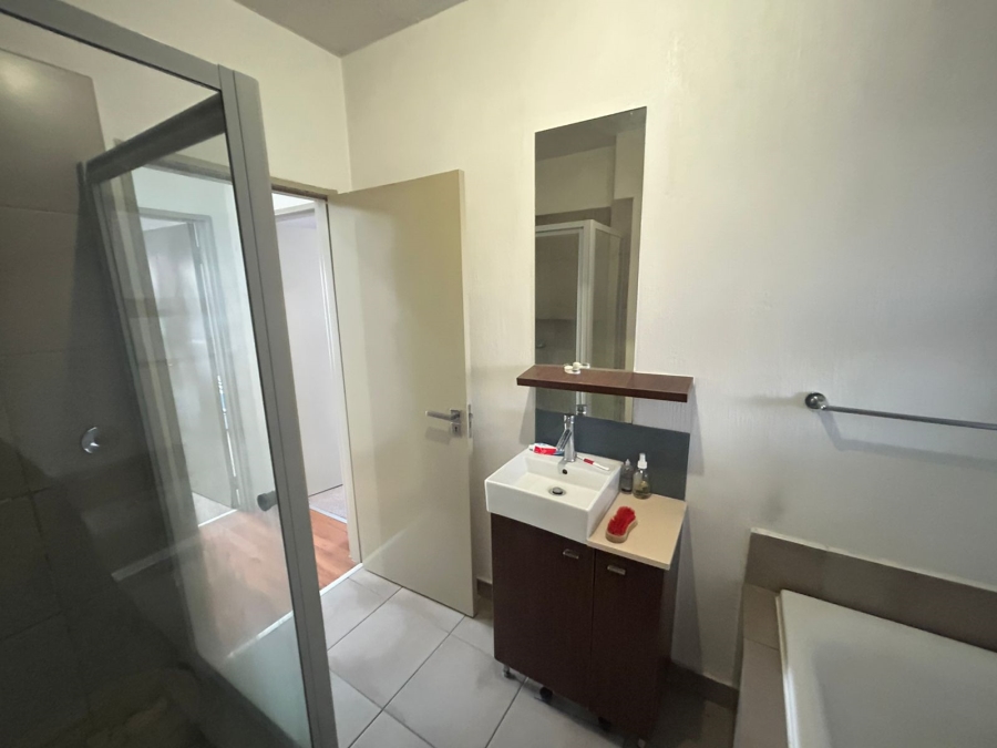 2 Bedroom Property for Sale in Fourways Gauteng