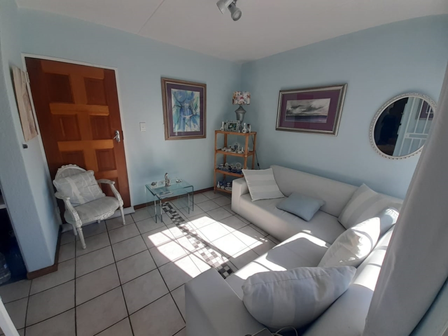 2 Bedroom Property for Sale in Bromhof Gauteng