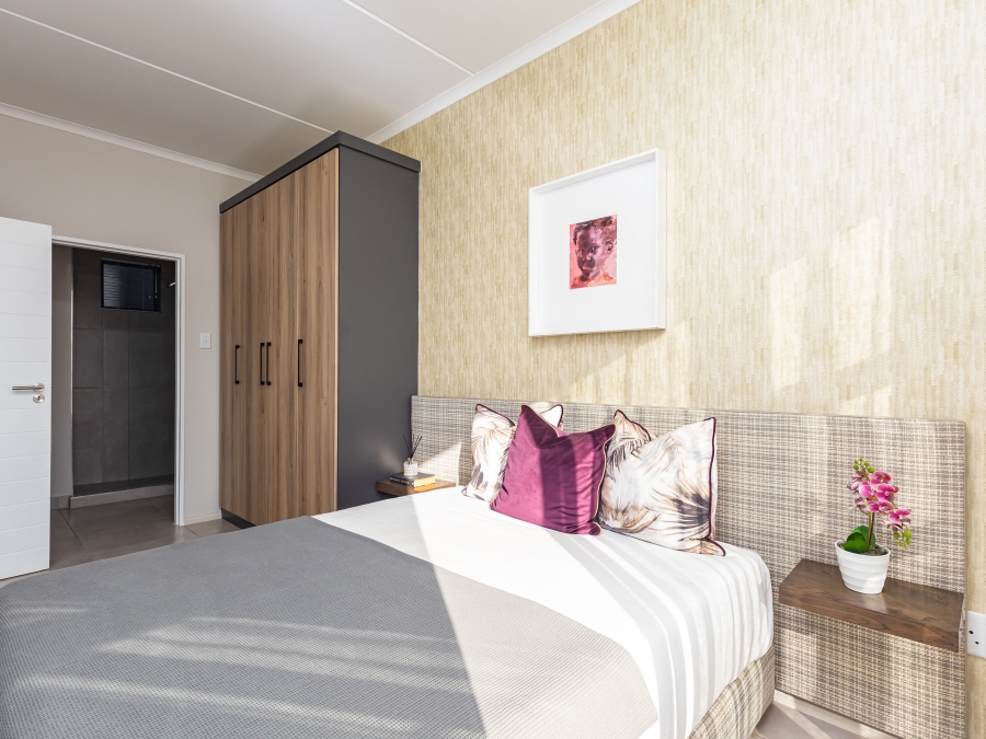 2 Bedroom Property for Sale in Glen Austin Gauteng
