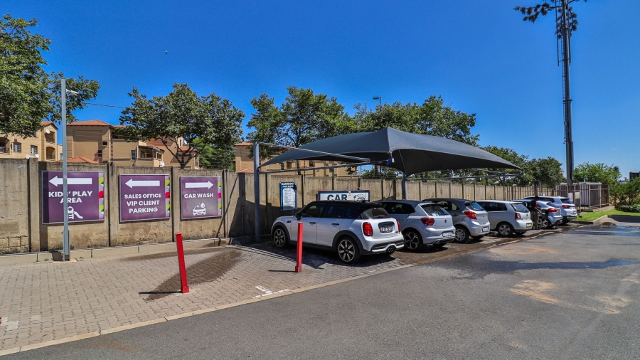 1 Bedroom Property for Sale in Erand Gardens Gauteng