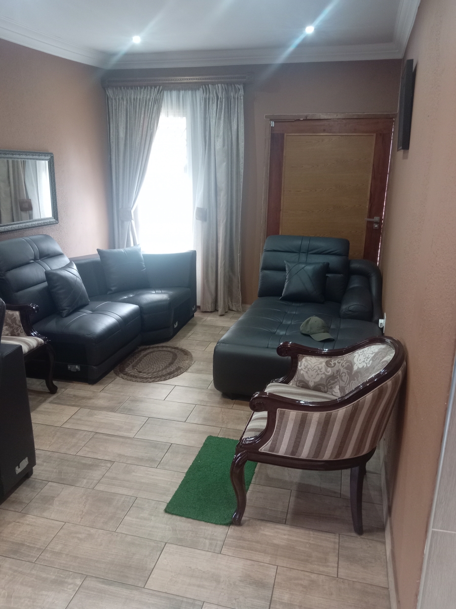 3 Bedroom Property for Sale in Protea Glen Gauteng