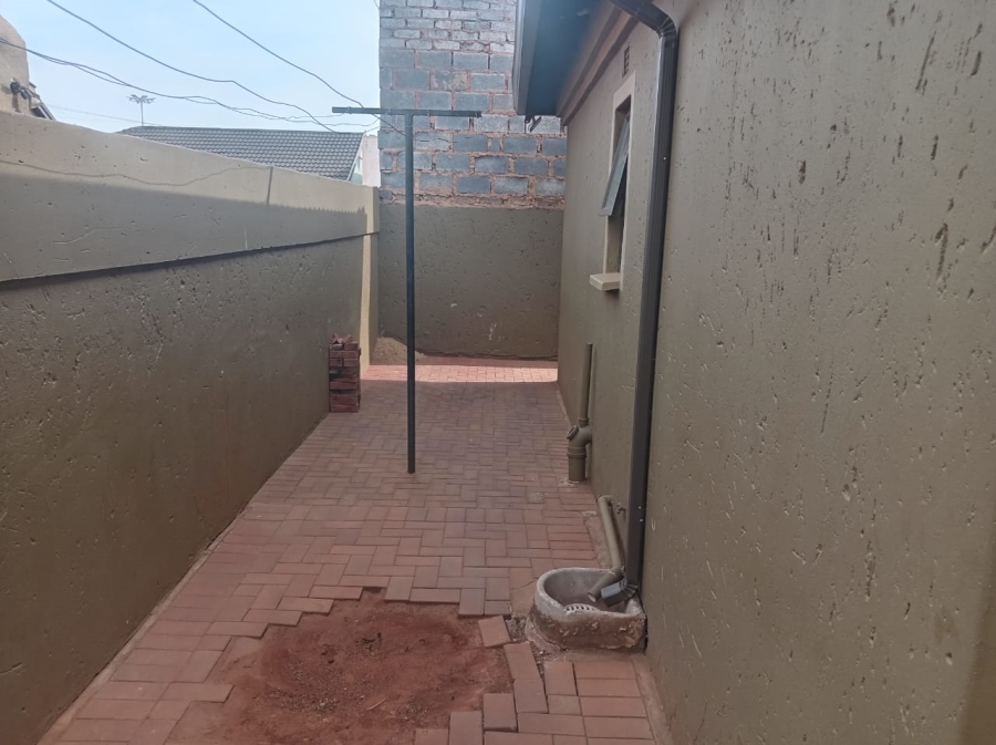 3 Bedroom Property for Sale in Protea Glen Gauteng