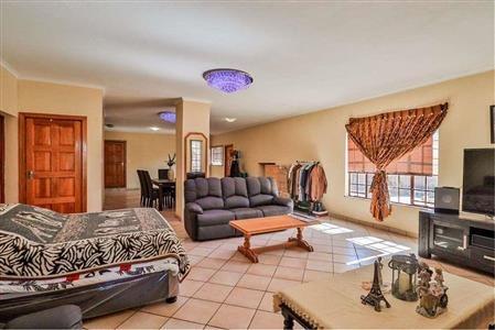 3 Bedroom Property for Sale in Glen Austin Gauteng