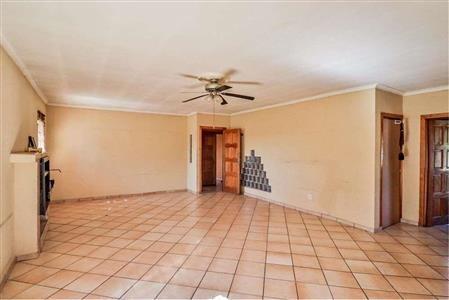 3 Bedroom Property for Sale in Glen Austin Gauteng