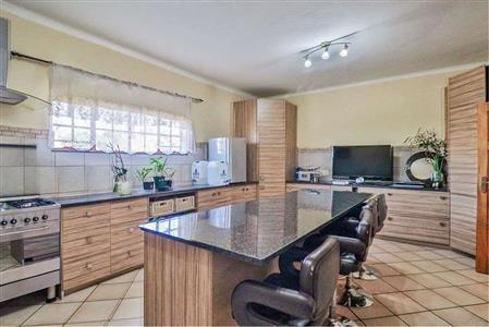 3 Bedroom Property for Sale in Glen Austin Gauteng