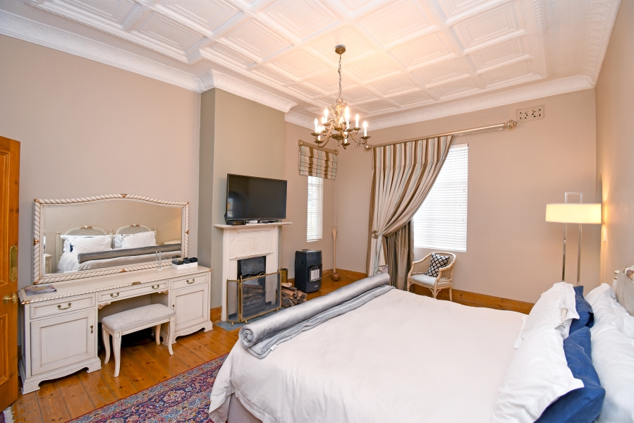 5 Bedroom Property for Sale in Parktown Gauteng